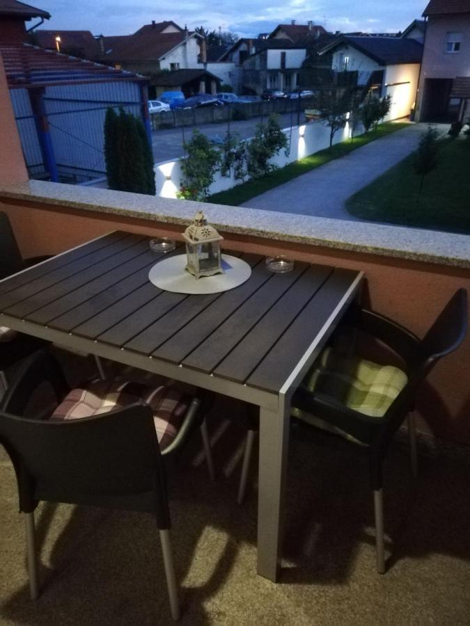 Guest House Lucija Buzin Exterior photo