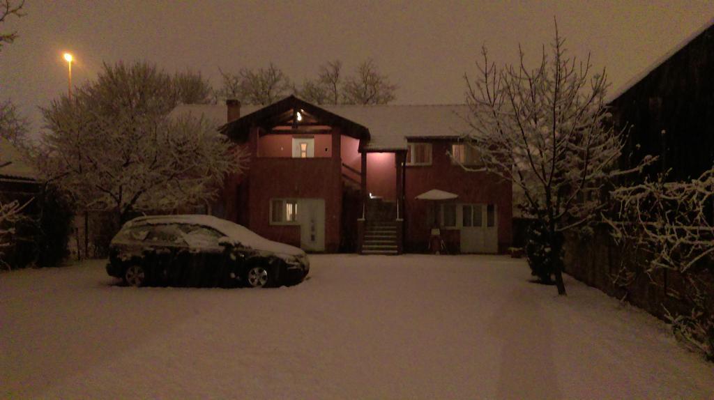 Guest House Lucija Buzin Exterior photo